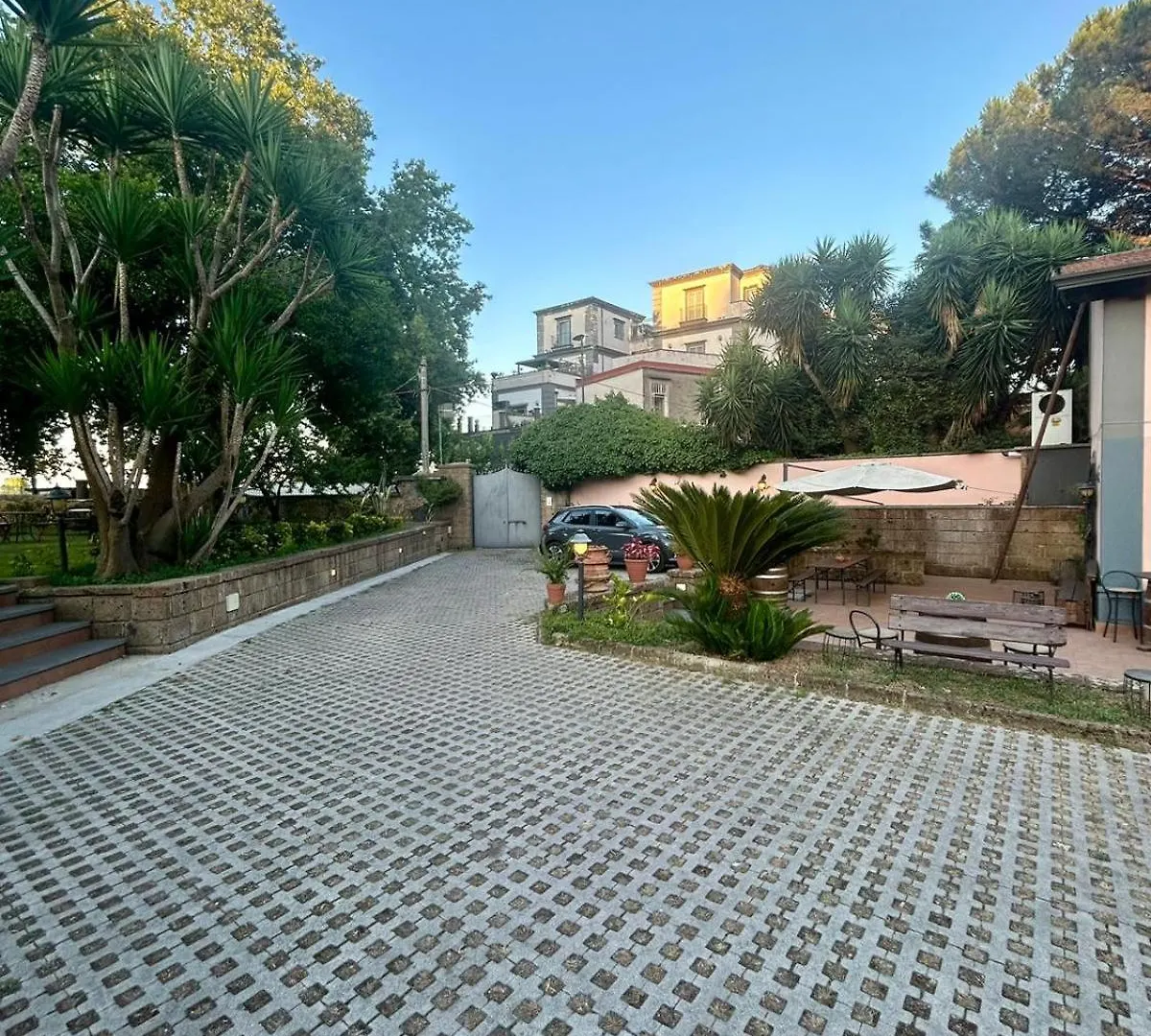 Villetta Capodimonte Naples Guest house